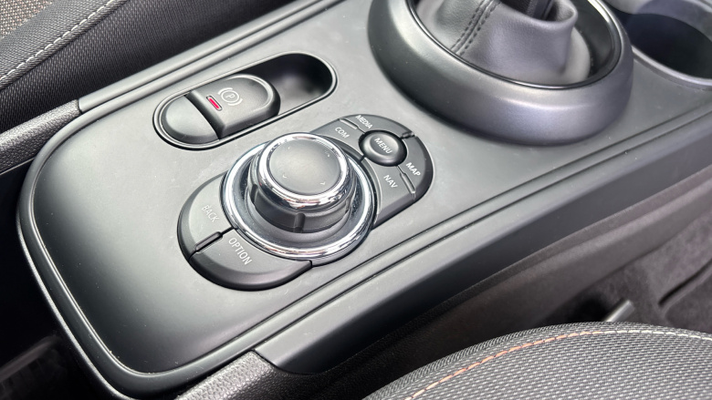 MINI Countryman 1.5 Cooper Classic Premium Plus 5dr Auto Petrol Hatchback